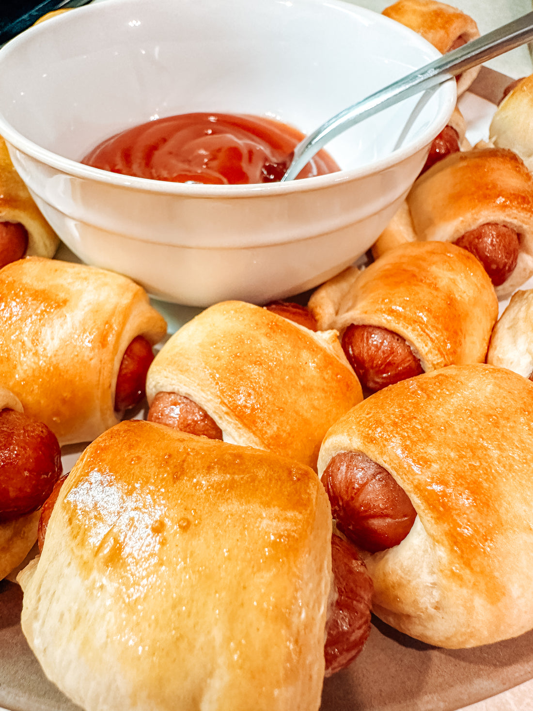 Little Smokie Pigs in a Blanket Appetizer