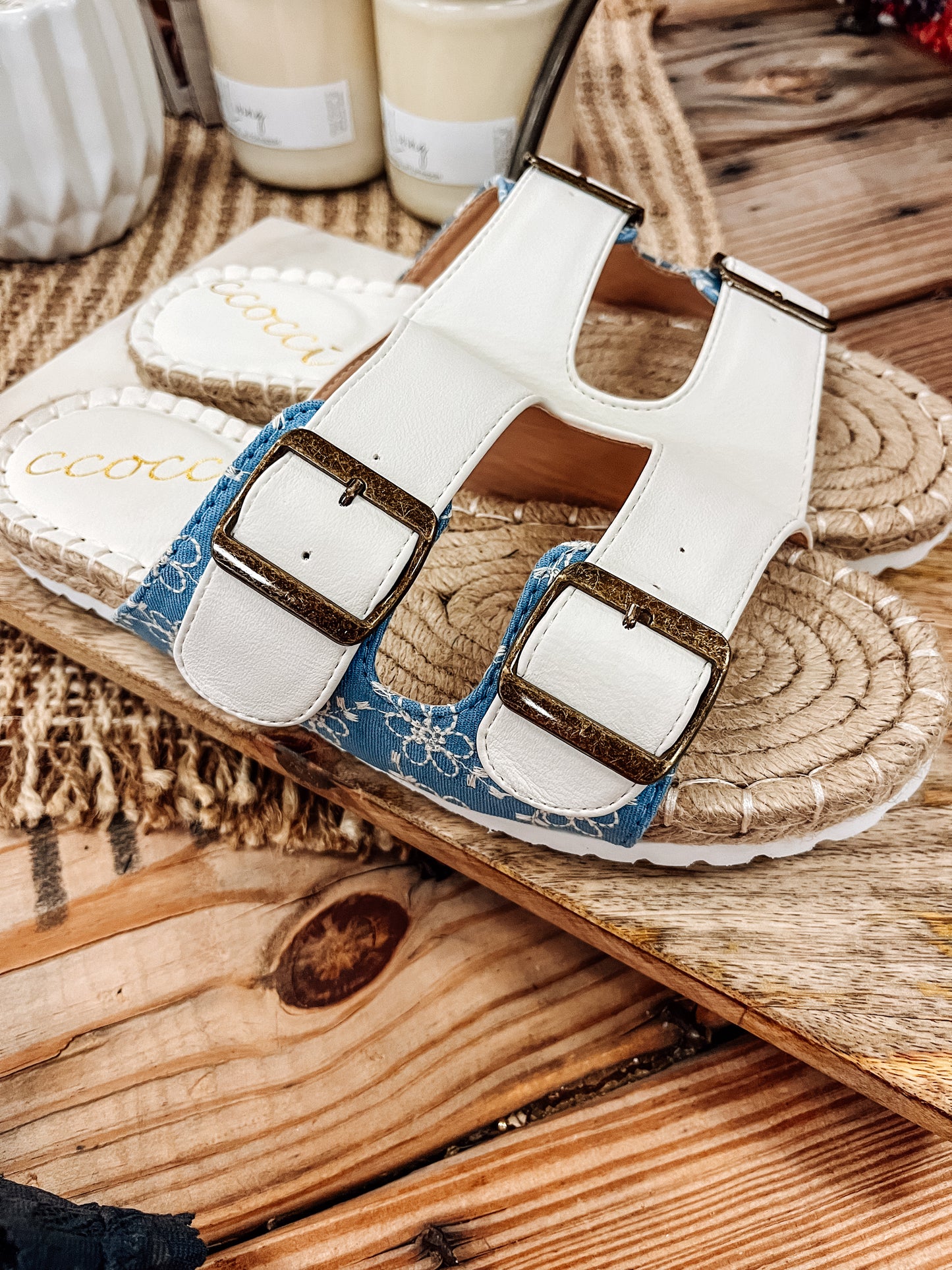 Renna Sandals (2 Colors)