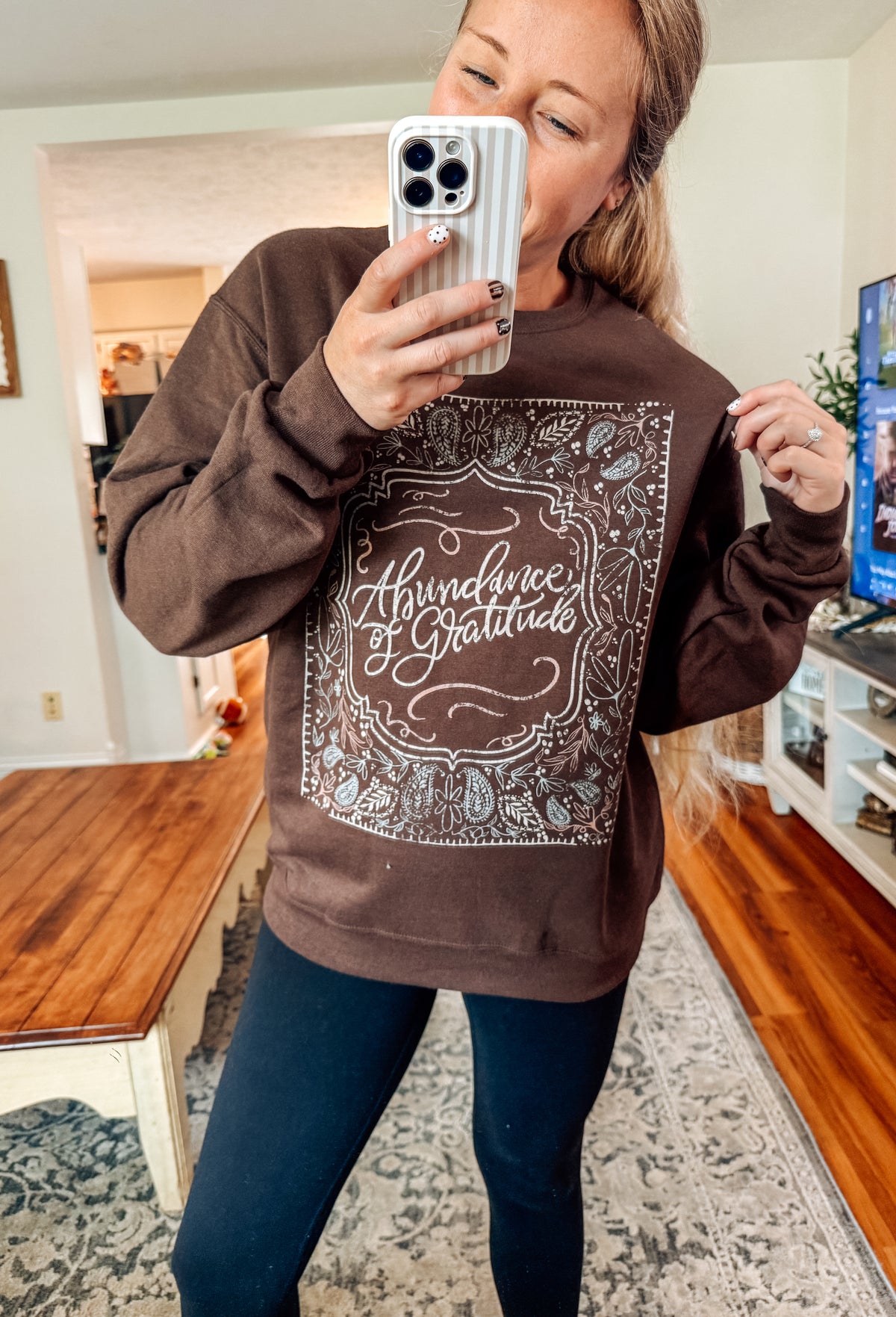 Abundance Of Gratitude Graphic Sweatshirt (S-3X)