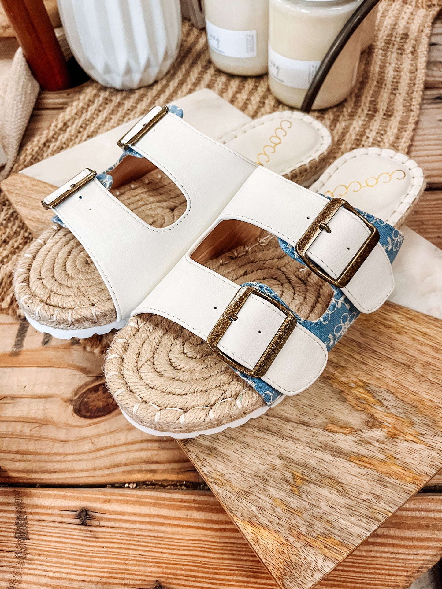 Renna Sandals (2 Colors)