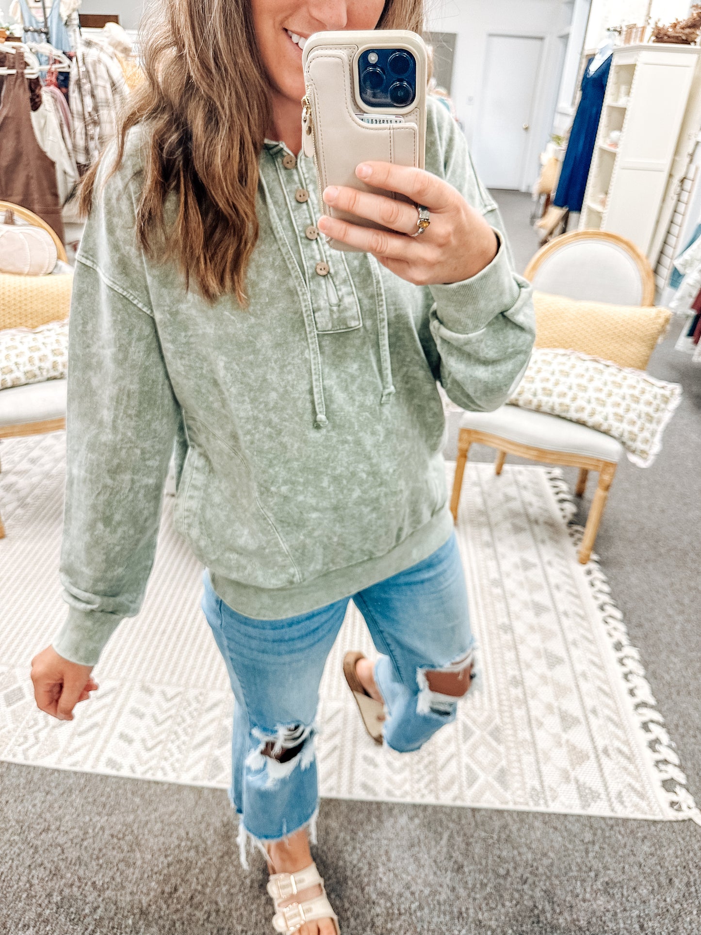 Cabin Season Hooded Sweater-Olive