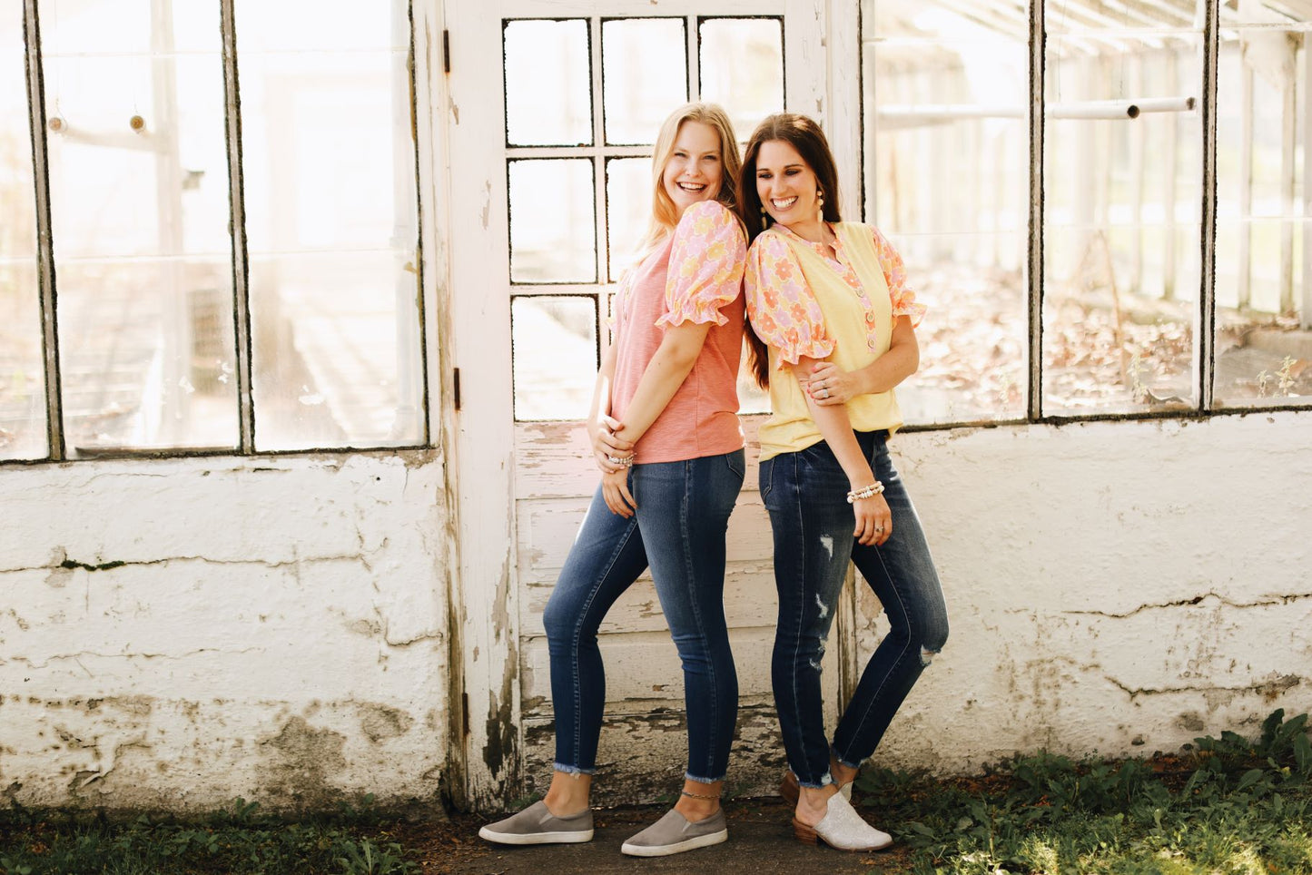 Pop of Floral Bubble Sleeve Top- 2 Colors (S-XL)