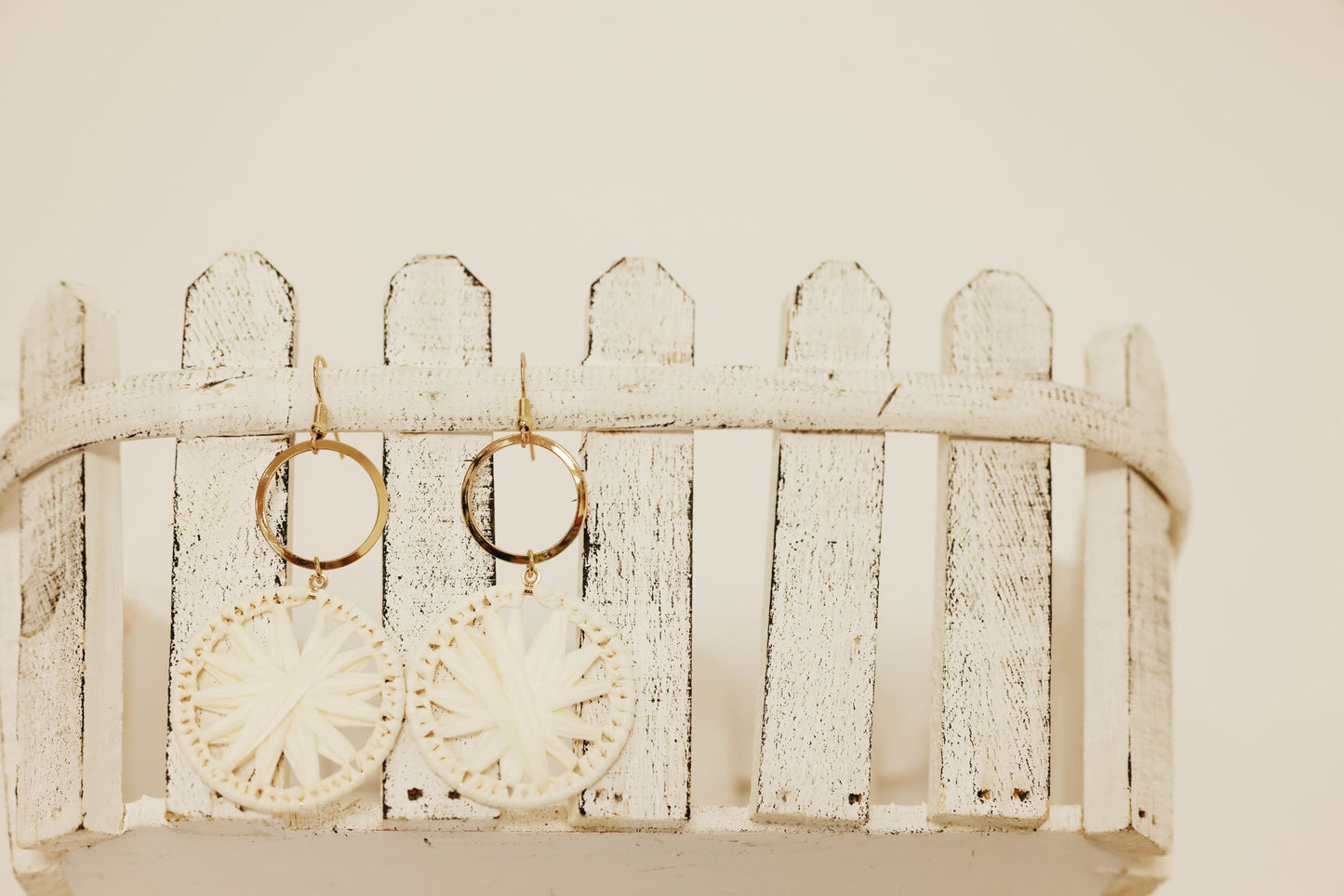 Neutral Petal Palate Earrings (2 colors)