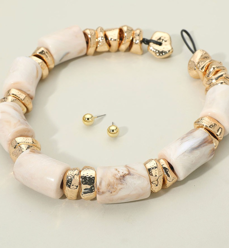 Girly Flare Necklace (2 Colors)