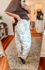 Find Me Wearing Vintage Florals Bottoms (S-XL)