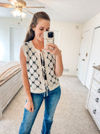 Heart Eyes For Bows Vest (S-XL)