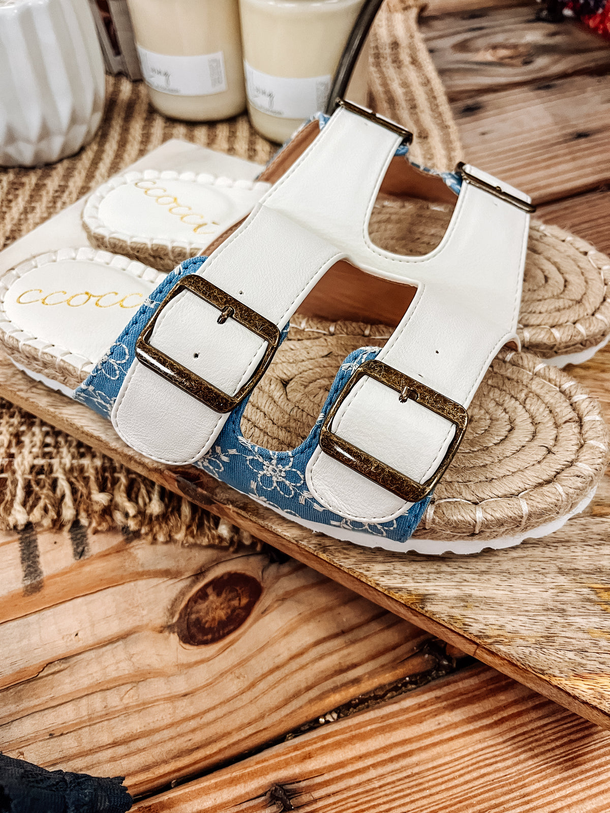 Renna Sandals (2 Colors)