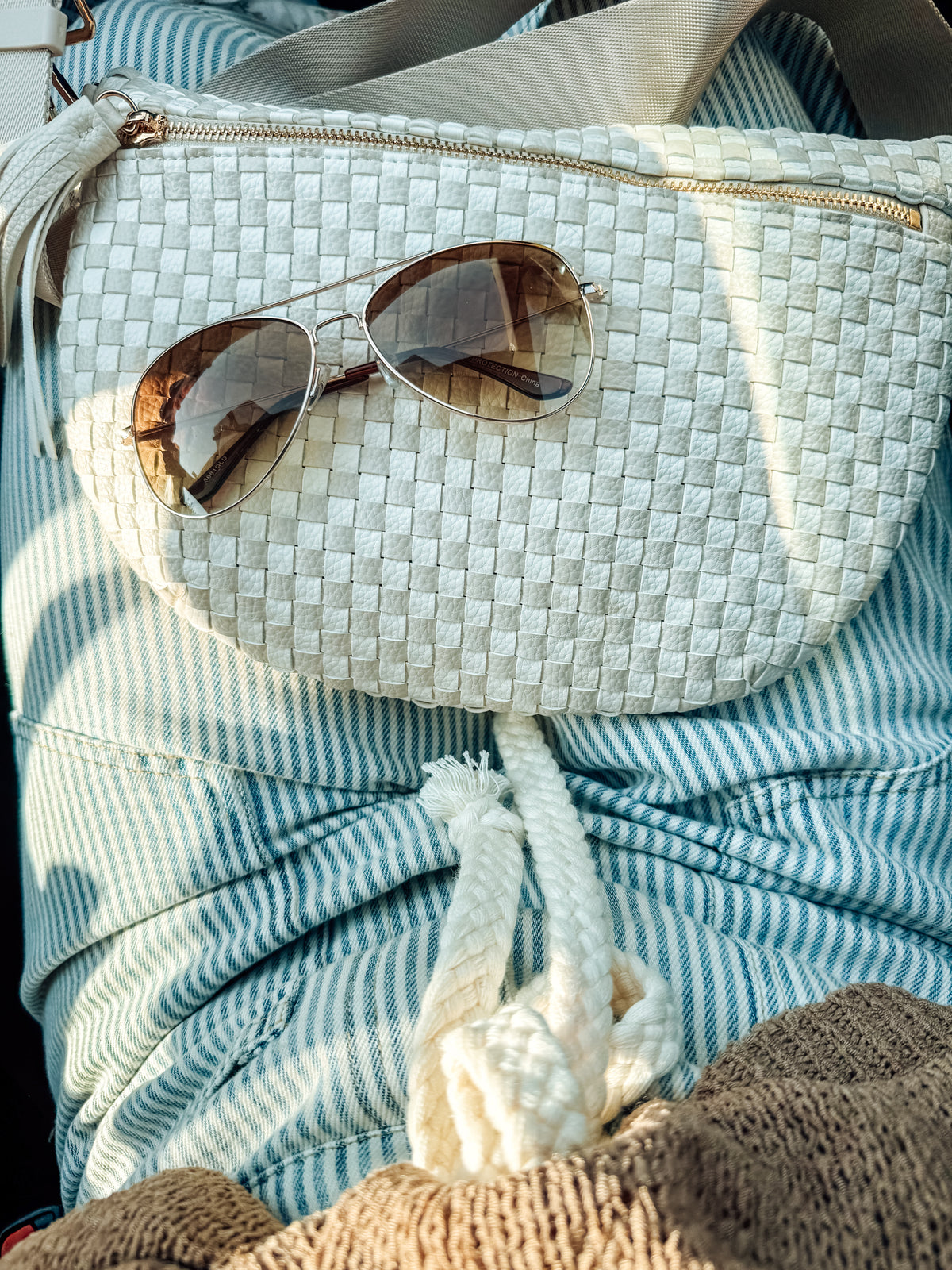 The Neutral Mood Grid Bag (3 colors)