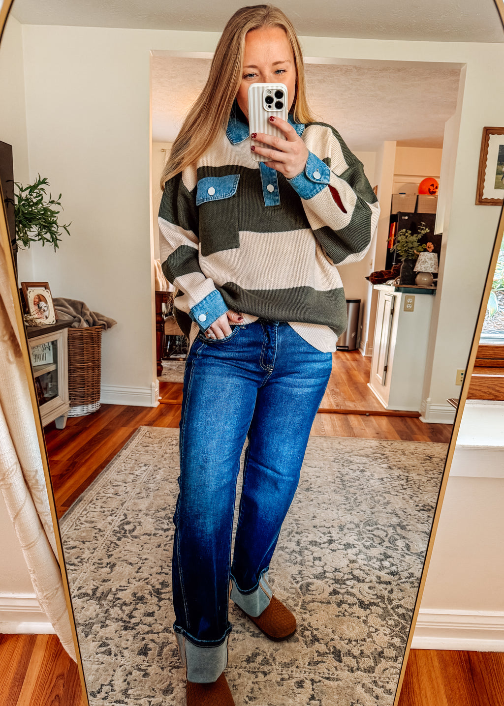 On Repeat Mid Rise Straight Cuff Denim