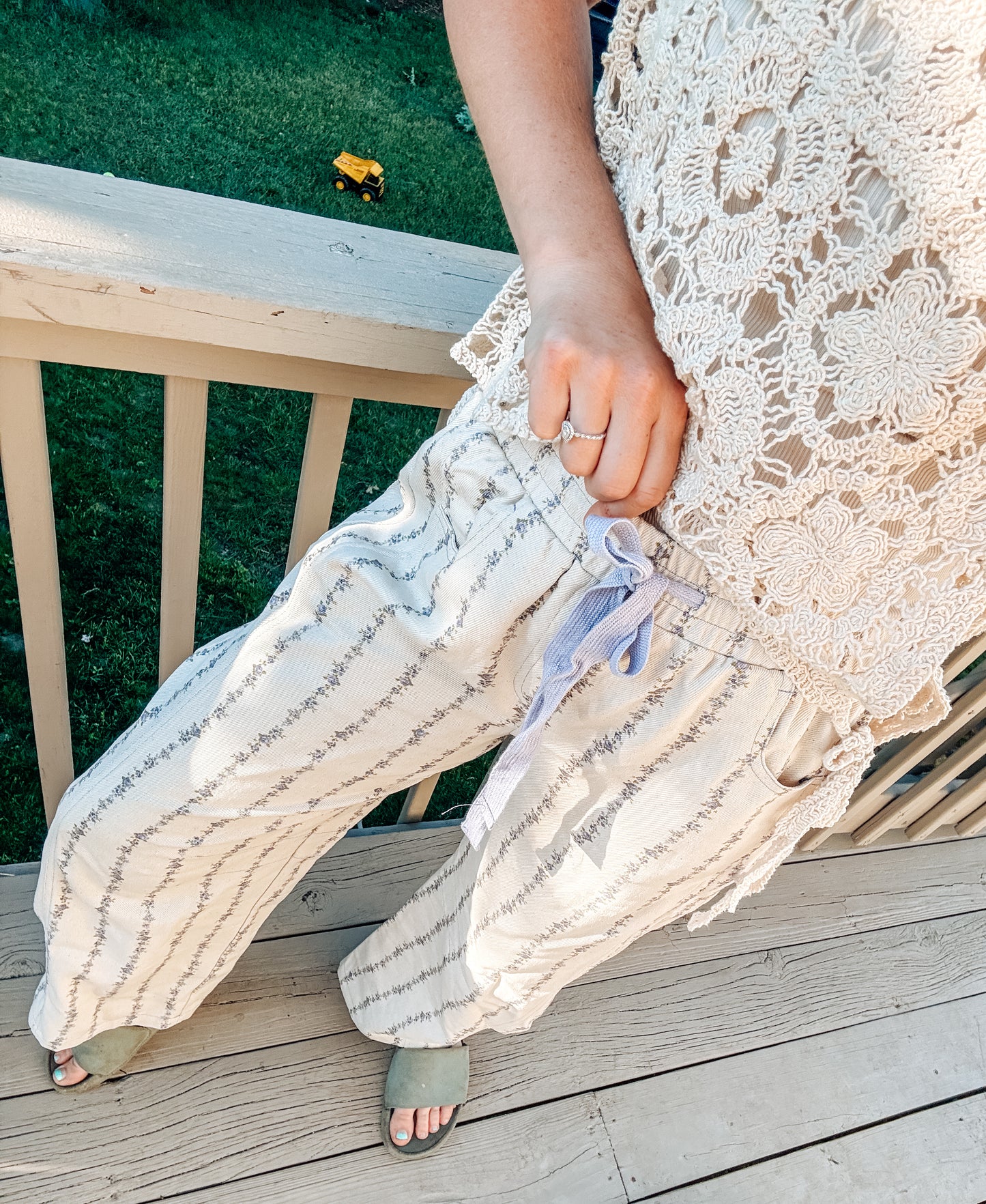 Vintage Print Barrel Pants-Lavendar