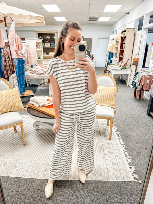 Soft Lines Lounge Bottoms