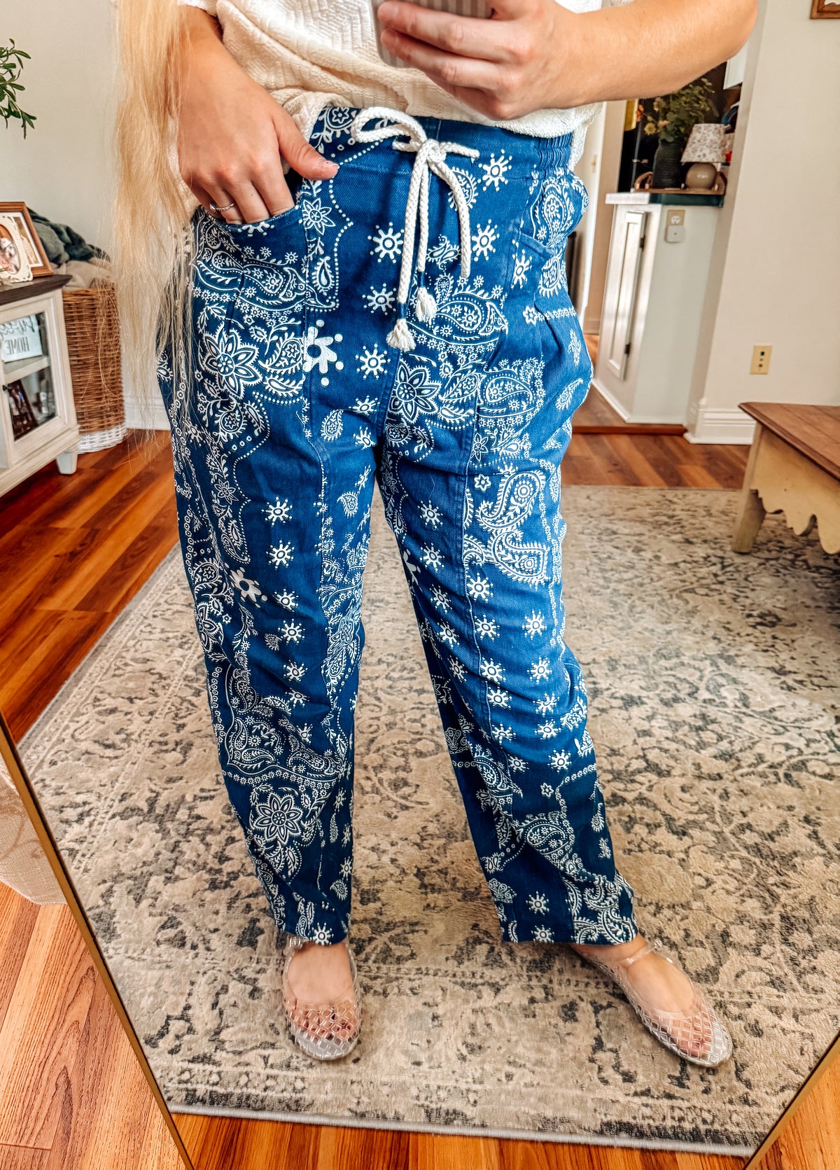Bandana Printing Into Fall Bottoms (S-Xl)