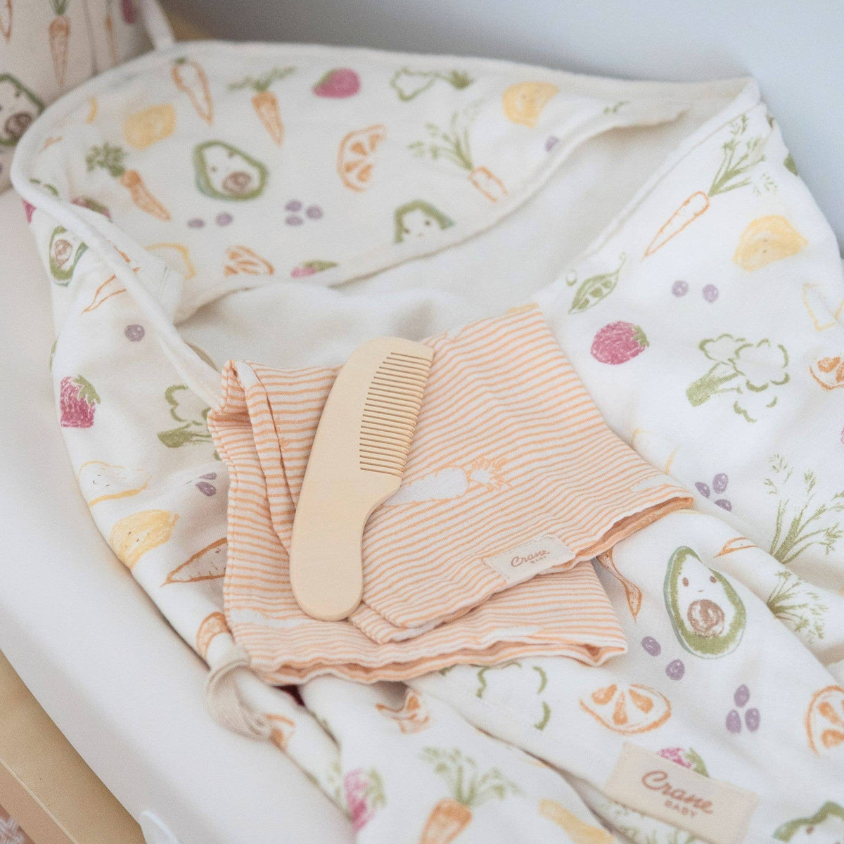 Clementine Hooded Baby Bath Towel & Washcloth Set: Clementine Fruits & Veggies / White / Hooded Towel & Wash Cloth Set