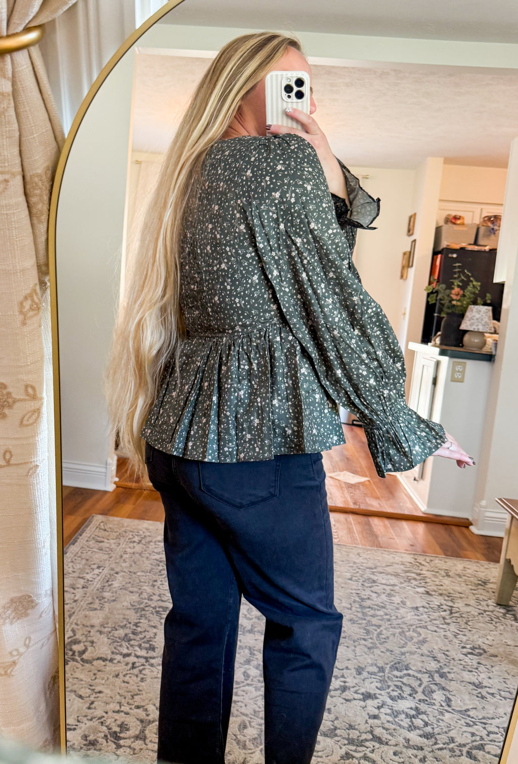 Petals & Pearls Ditsy Floral Blouse (S-XL)