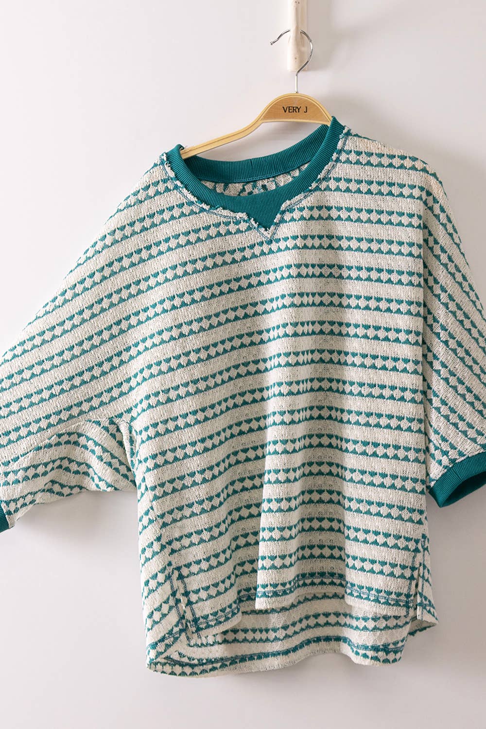 Tiff Textured Stripe Knit Top: Green
