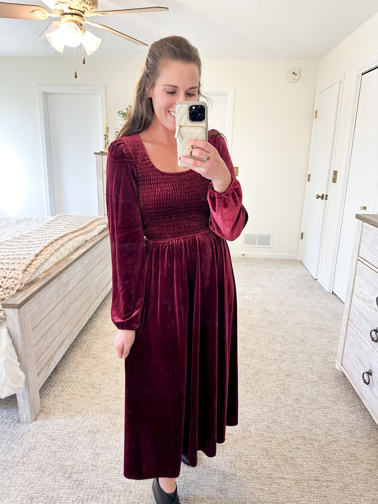 Holly & Velvet Midi Dress-Burgundy