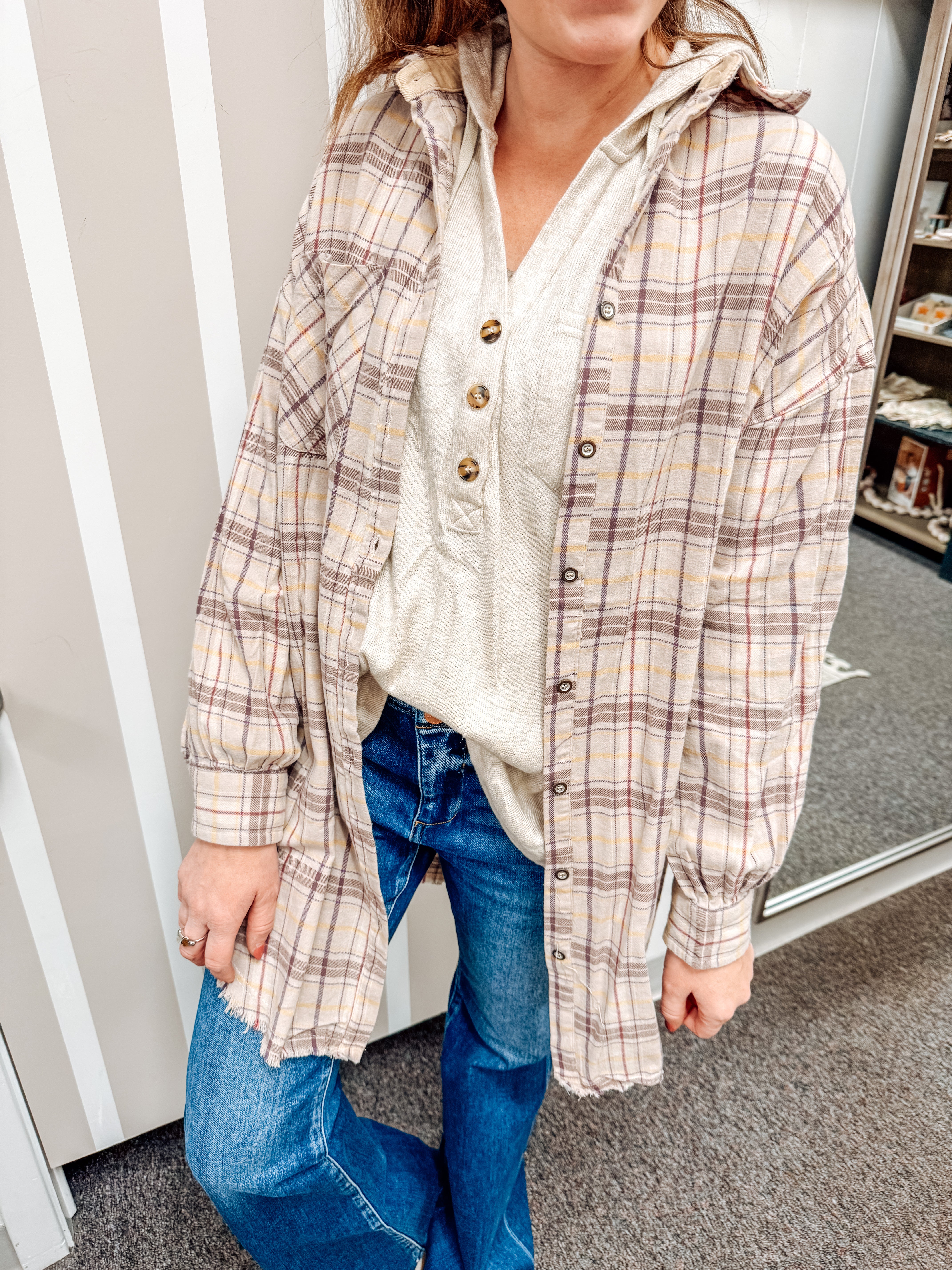 The Everyday Muse Plaid Button Up – The Boxed Bowtique
