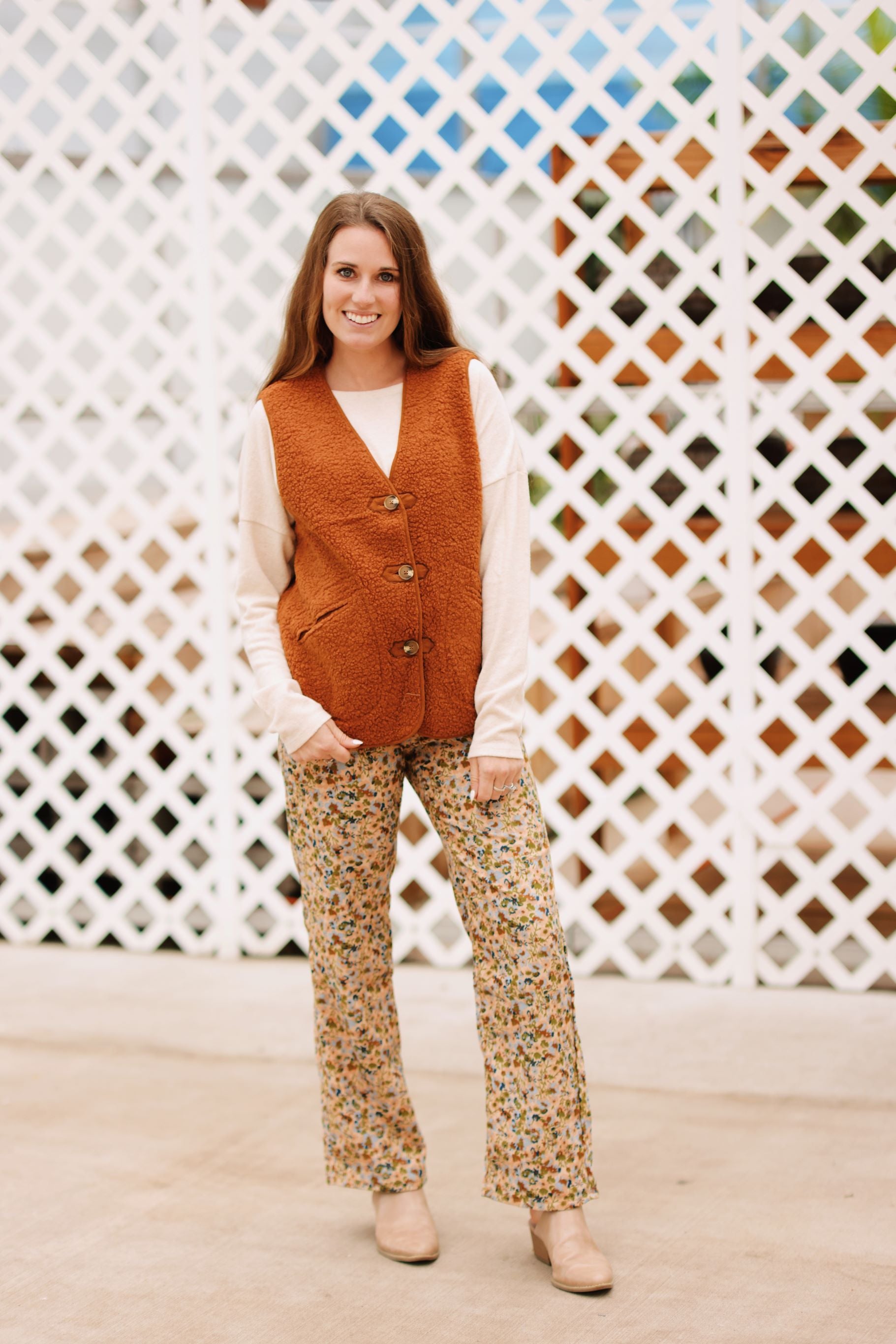 Lacie Floral Print Corduroy Pants – The Boxed Bowtique