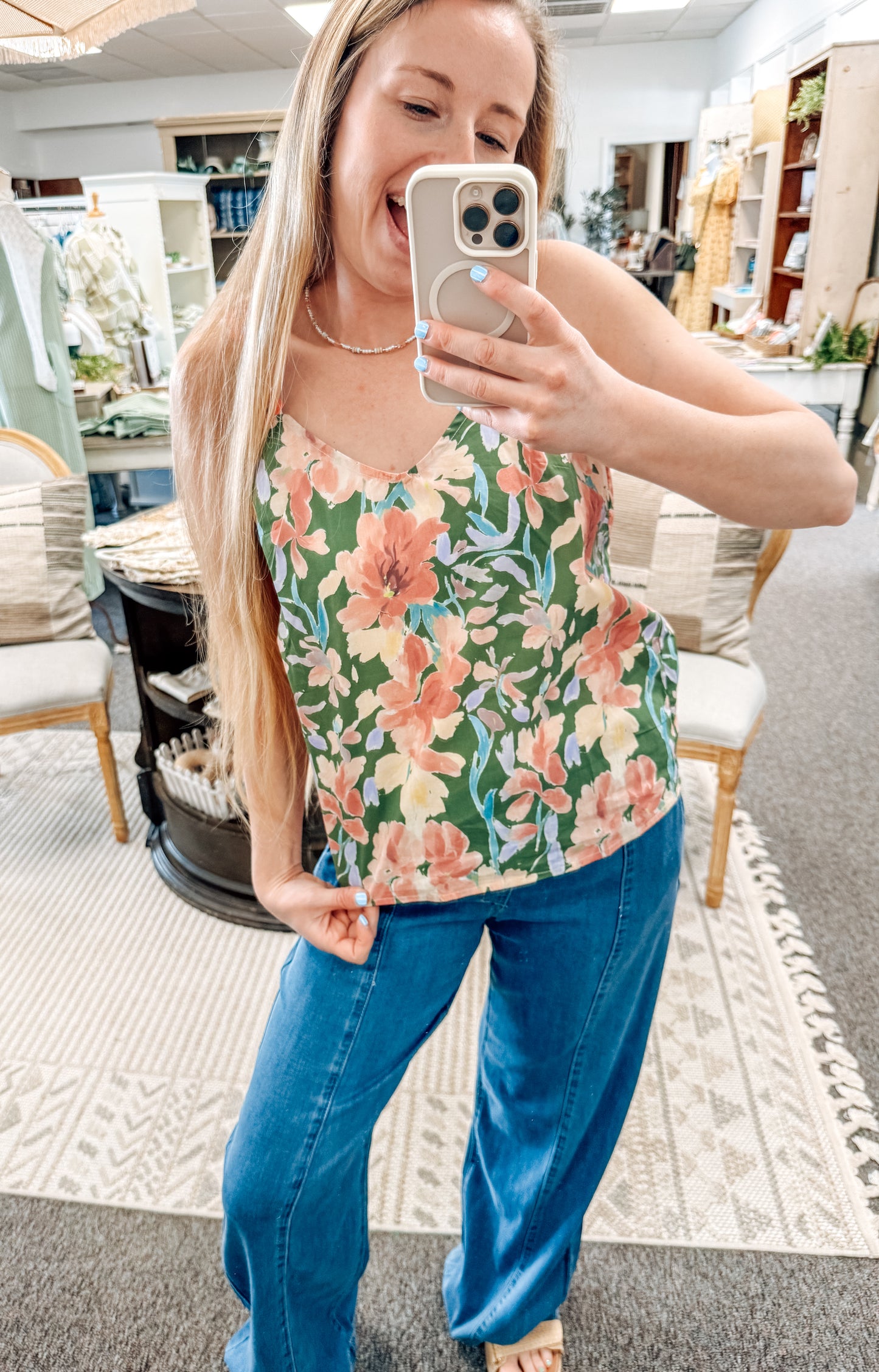The Fresh Floral Tank (S-XL)