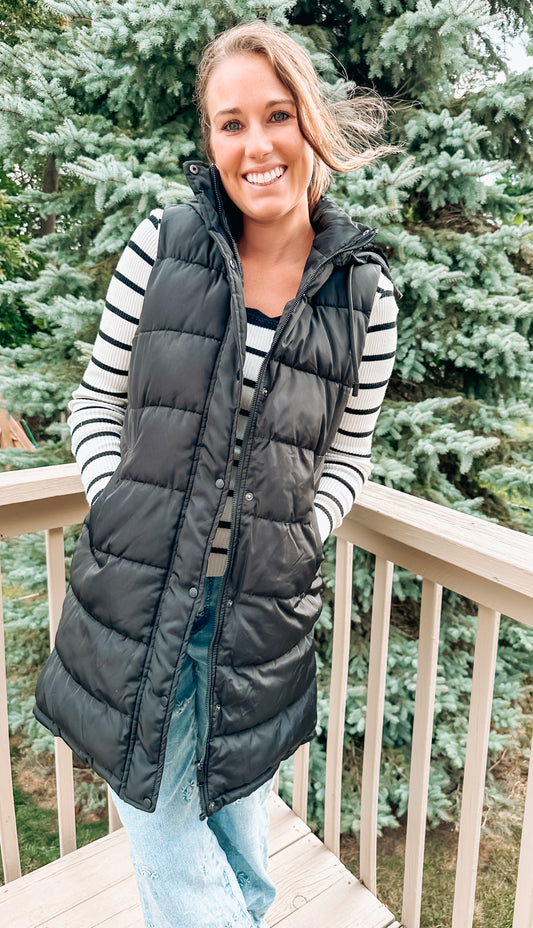 Keepin' Warm Puff Vest-Black (S-XL)