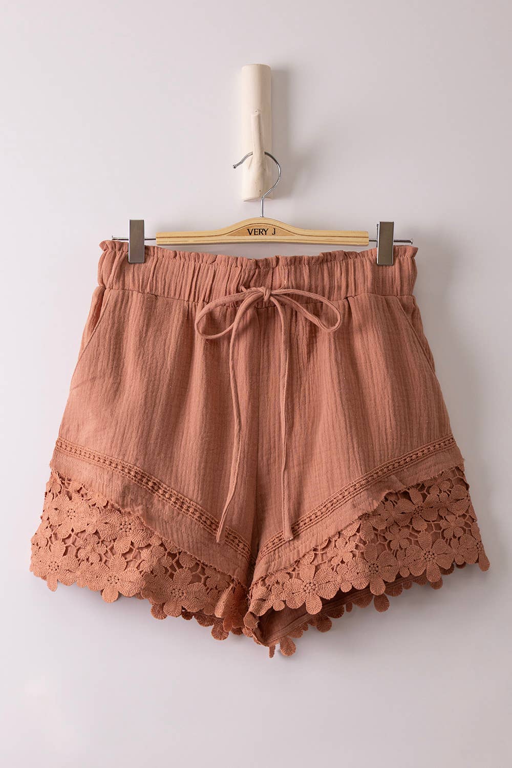 Little Flare Details Woven Shorts