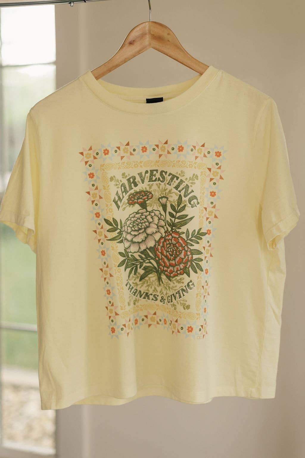Quilt Patch Thanks And Giving Graphic Tee (S-2X)