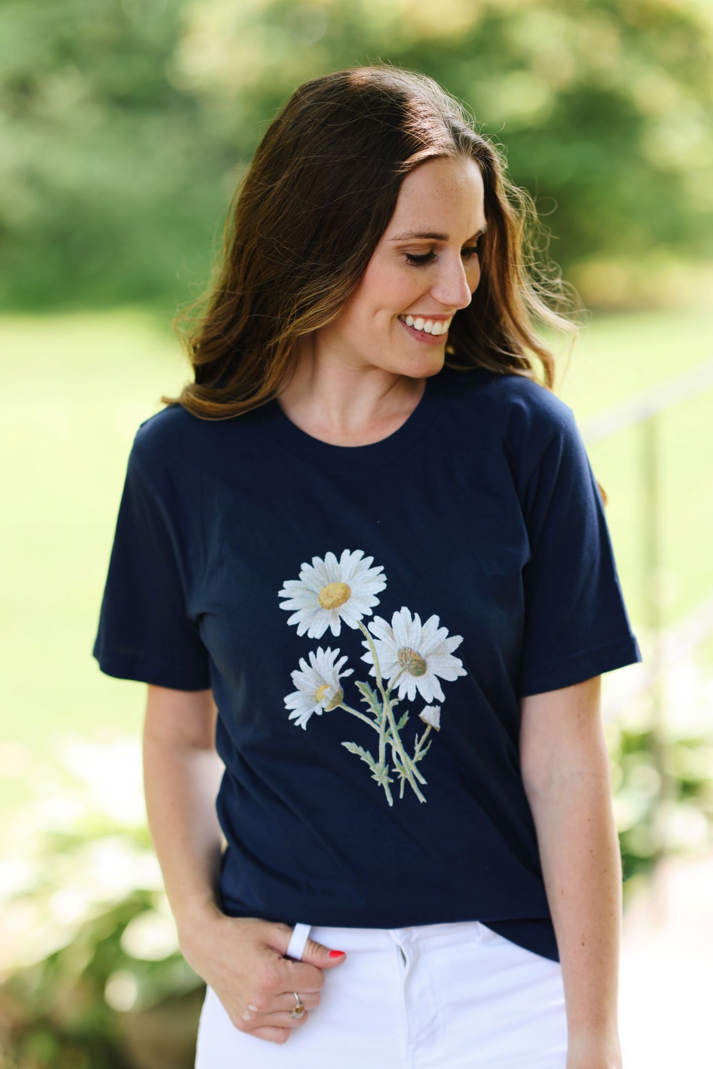 Simple Daisy Tee (S-2X)