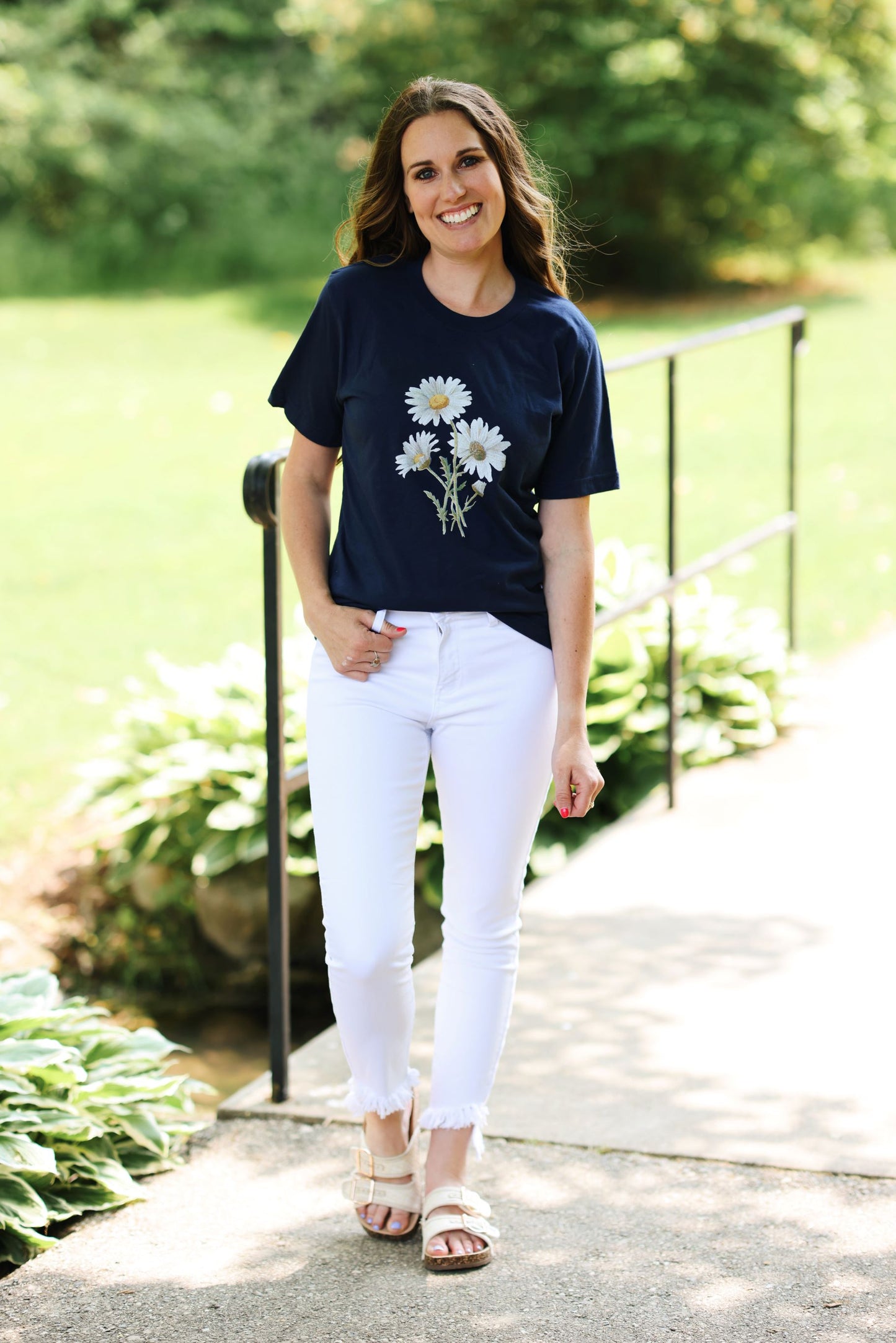 Simple Daisy Tee (S-2X)