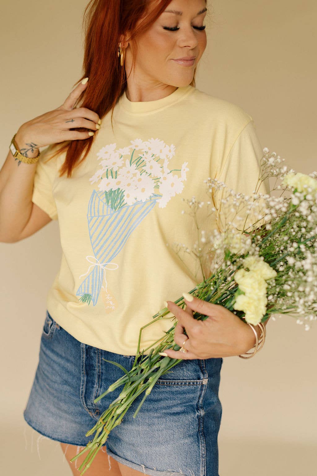 Mama Bouquet  Graphic Tee (S-3X)