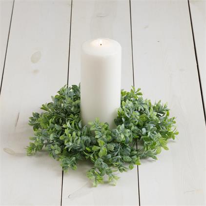 Boxwood Candle Ring